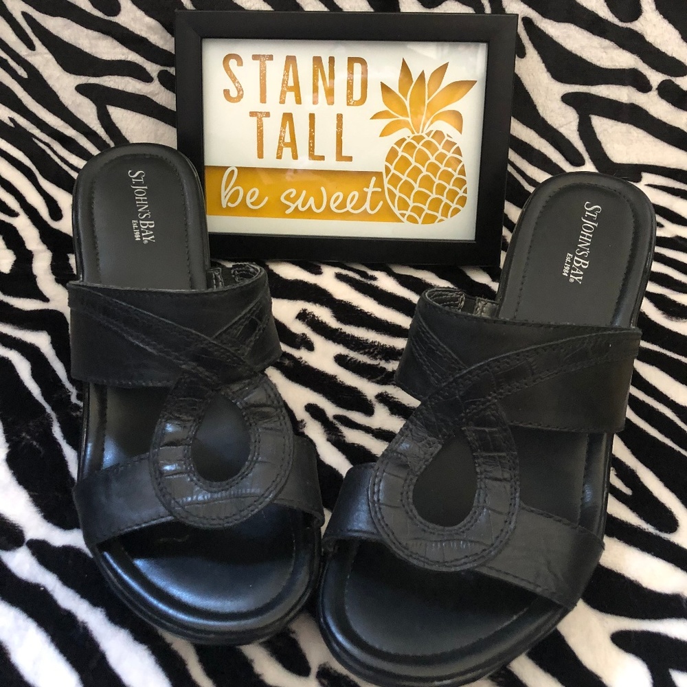 st. John's bay sandals nwot